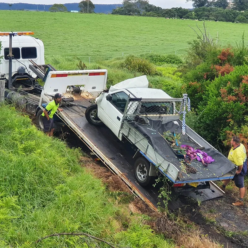 Tilt Tray Towing Service